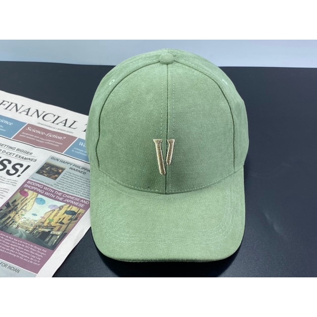 Nón kết lưỡi trai - mũ kết nhung hàn quốc thêu chữ V kem thời trang nam nữ