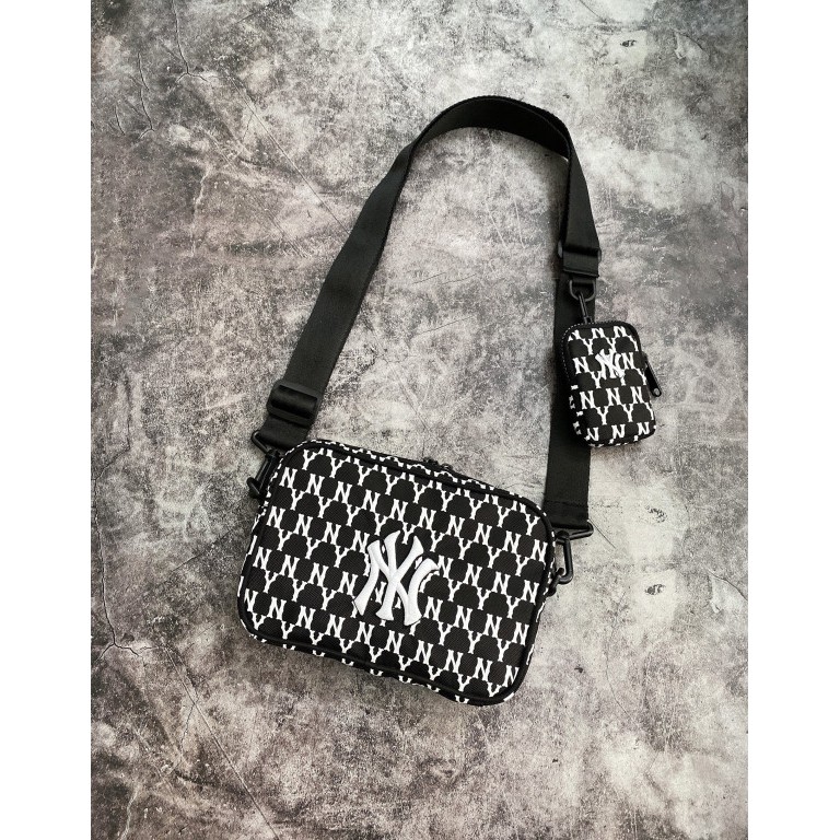 (HÀNG XUẤT XỊN) Túi đeo chéo size to B219 N//Y MONOGRAM JACQUARD CROSS BAG BLACK/WHITE Kích thước: 23 cm x 7 cm x 15cm