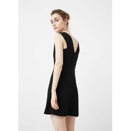 Đầm đen Basic của Mango