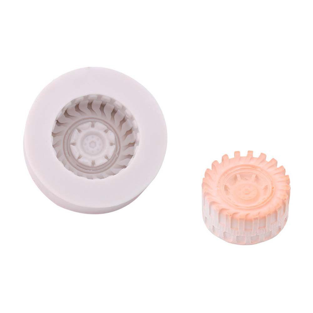 Khuôn Silicone Làm Bánh Hình Bánh Xe Ô Tô