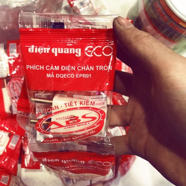 set 5 & 10 phích cắm điện Quang(đầu tròn)