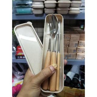 Bộ đũa,thìa,dĩa inox cán gỗ sồi