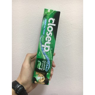 Kem đánh răng closeup hương bạc hà