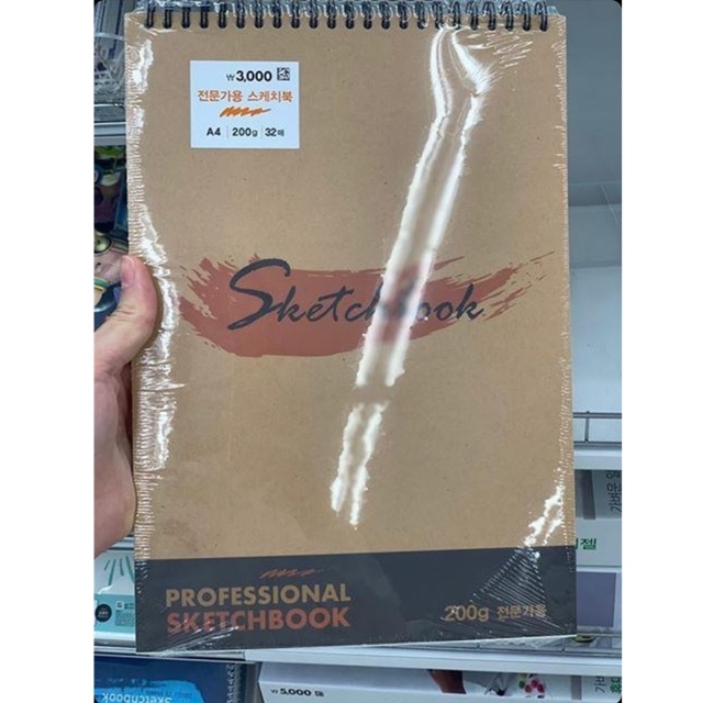 Vở vẽ Daiso
