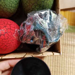 Bộ trứng khủng long 12 quả có cánh
