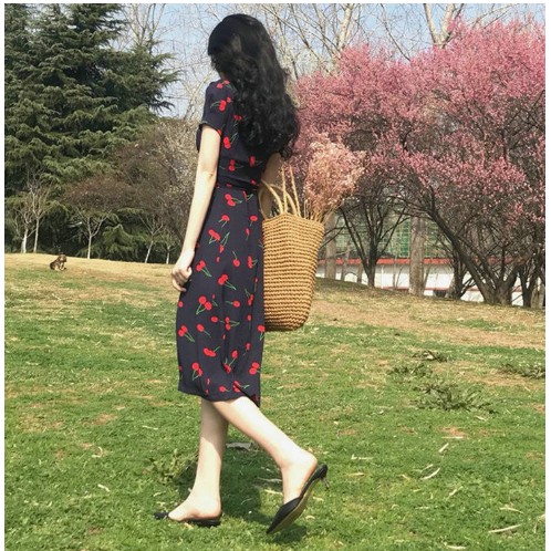 Đầm kiểu maxi cherry vintage cổ V đắp tà - Váy cherry vạt chéo