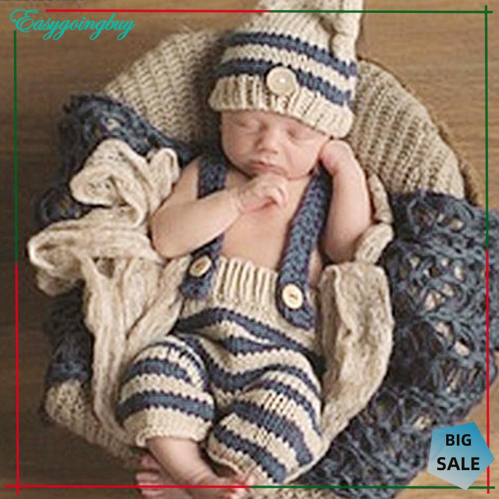 Bộ áo len dạng đan chụp ảnh cho em bé