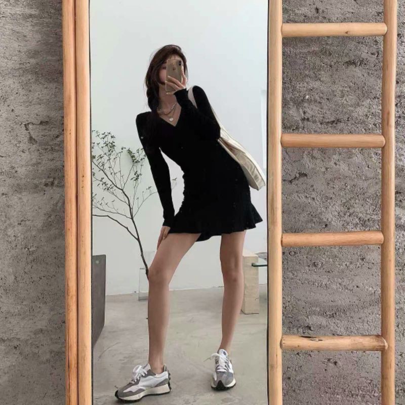 Đầm body ôm cổ V đuôi cá nhún , siêu tôn dáng | BigBuy360 - bigbuy360.vn