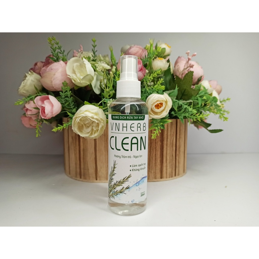 Nước rửa tay khô VNHerb clean 100ml xịt | BigBuy360 - bigbuy360.vn