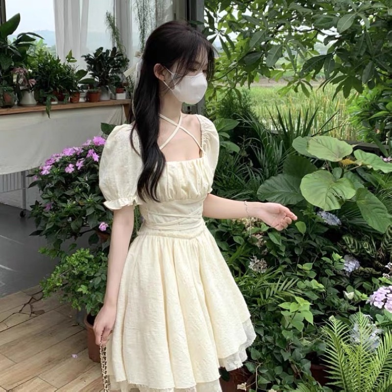 Đầm Nữ Lily Dáng Xoè Cổ Vuông Tay Bồng Bắt Chéo Dây Nữ Tính Đầm Dự Tiệc Sang Trọng Mẫu Summer 2022