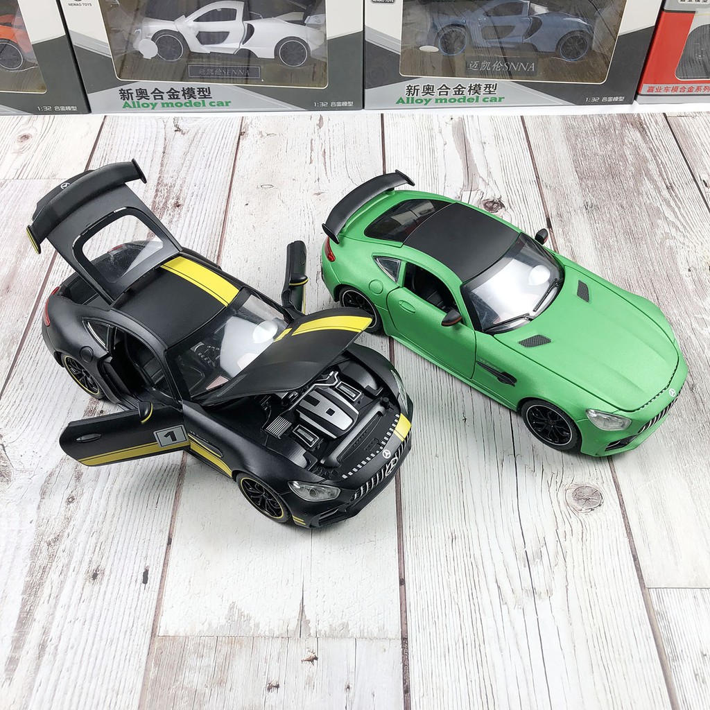 Mô Hình Xe Mercedes AMG GTR 1:24 hãng Chezhi Khung Xe Kim Loại, Phong Cách Thể Thao - Có Hộp Đựng