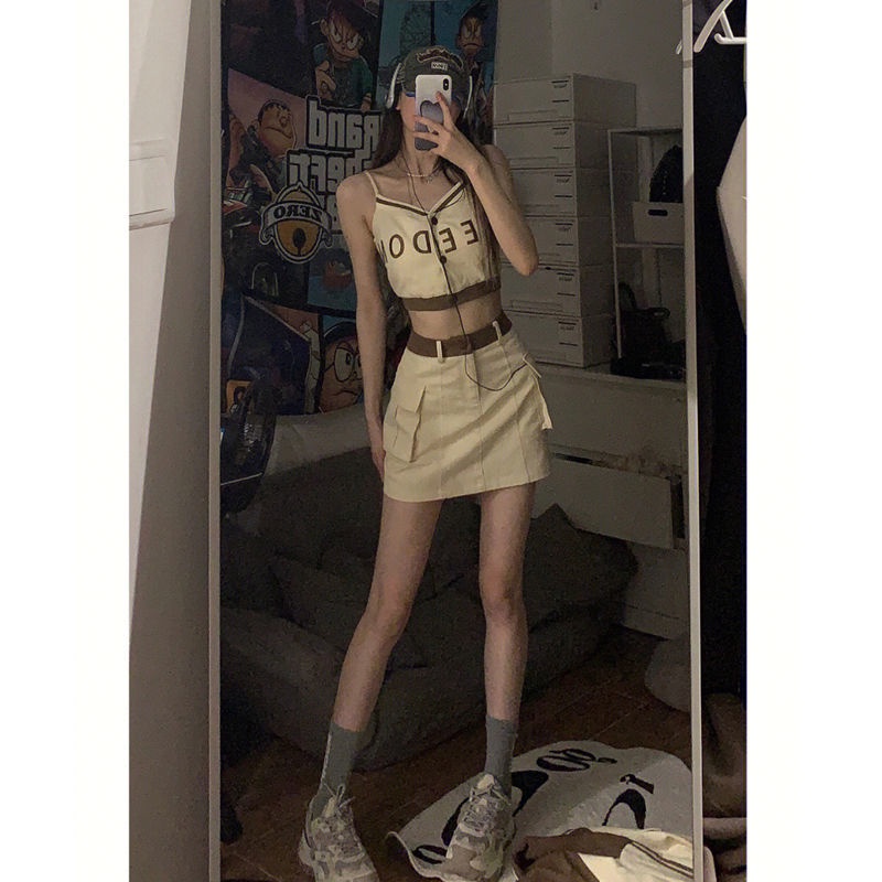 Áo Khoác Bóng Chày Và Váy Ngắn Hai Dây Thời Trang Mùa Thu 2022 Phong Cách Mỹ Cổ Điển Dành Cho Bạn Nữ