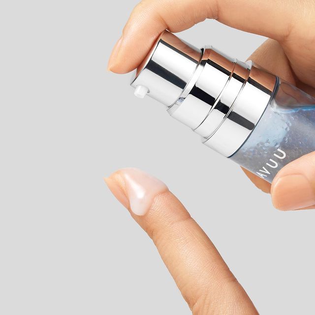 Tinh chất biển sâu dưỡng ẩm chống nhăn KLAVUU Blue Pearlsation Marine Drop Serum 30ml