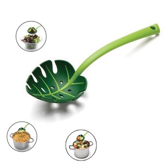 Muỗng lủng vớt đồ ăn hình chiếc lá xanh cao cấp