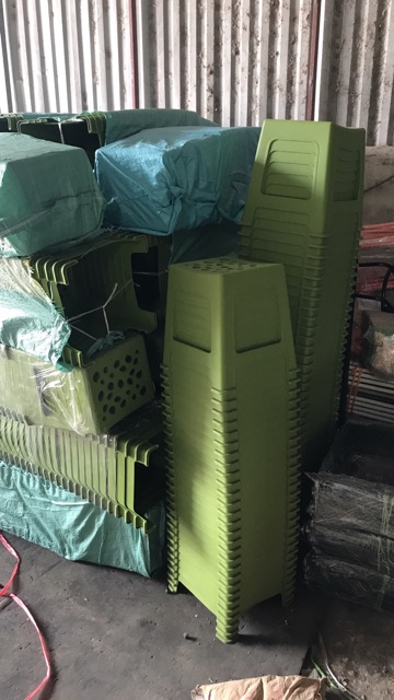 Ghế nhựa trà chanh