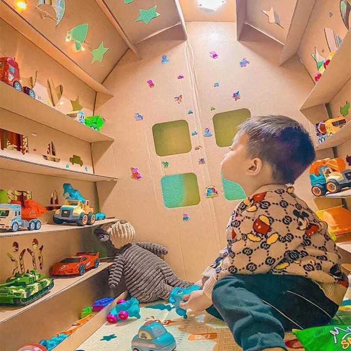 – Nhà Bìa carton Lắp Ghép cho bé - Doremon - 5 Lớp Cán Bóng Chịu Lực 20Kg