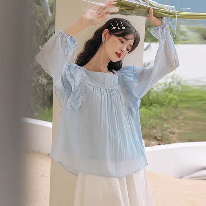 Áo kiểu nữ Hàn Quốc đẹp bánh bèo dài tay dễ thương cổ vuông tay phồng AKN001