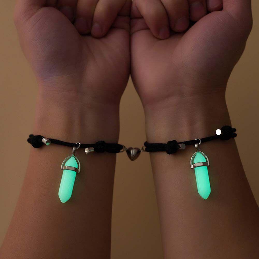 Set 2 Vòng Tay Mặt Hình Trái Tim Lục Giác Phát Sáng Phong Cách Hàn Quốc Dành Cho Bạn Thân