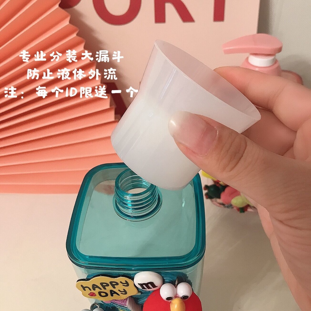 Chai Rỗng Đựng Dầu Gội Sữa Tắm Dạng Nhấn Tạo Bọt Kiểu Hoạt Hình 8.2