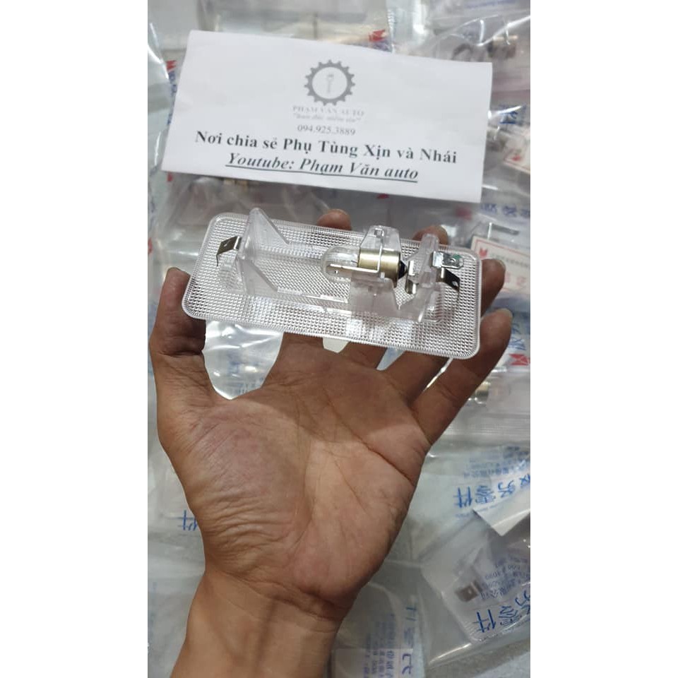 Đèn trần Ford Transit CHÍNH HÃNG lắp phía sau mã YC1513776CB Phạm Văn auto