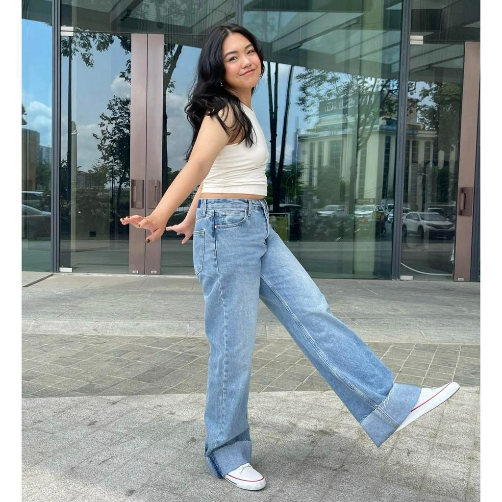 TheBlueTshirt - Quần Jeans Nữ Ống Rộng Màu Xanh Nhạt - Brooklyn Cuffed Jeans - Sand Blue Wash