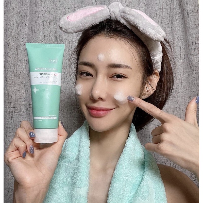 Sữa rửa mặt giảm mụn Dr.G pH Cleansing RED Blemish clear soothing foam