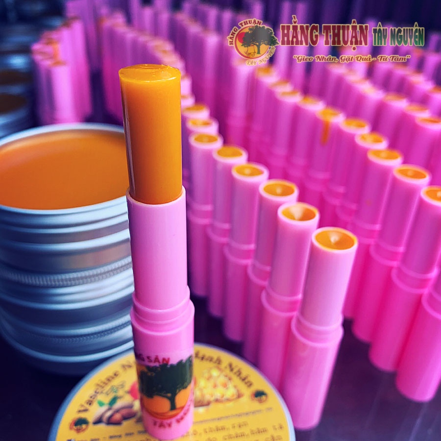 Son Dưỡng Gấc Hạnh Nhân Handmade