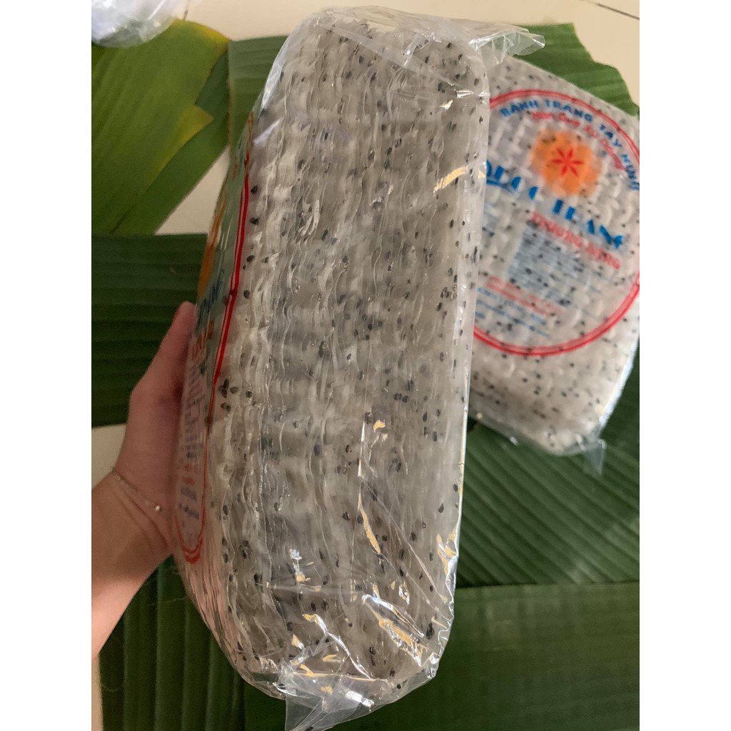 [Mã GRO1505 giảm 8% đơn 250K] 500gr bánh tráng mè đen Tây Ninh cuốn rau sống hoặc nướng ăn cựcthơm ngon!