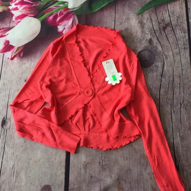 Áo khoác len dáng lửng