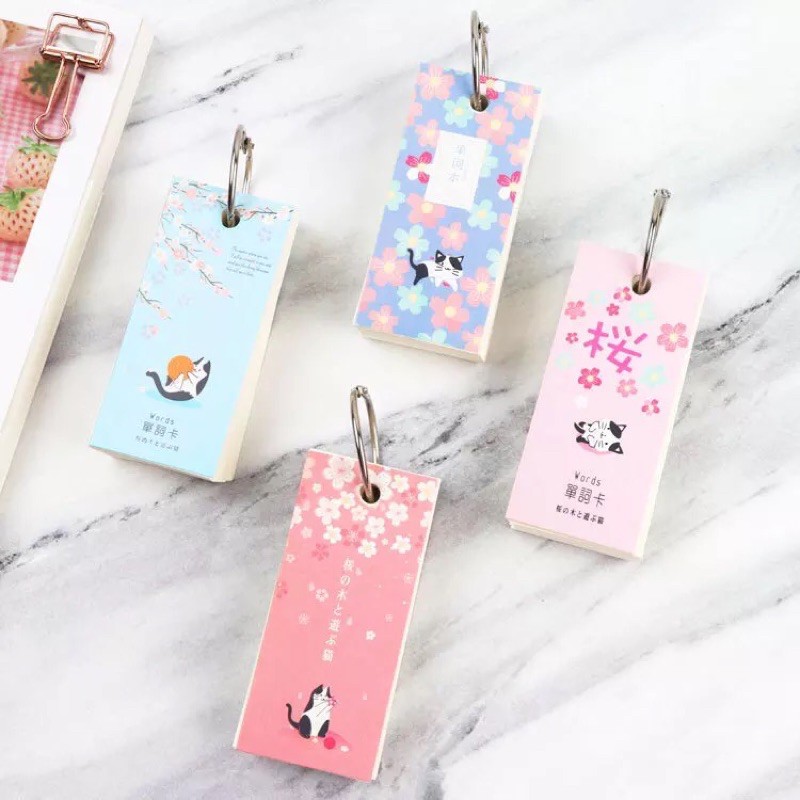 Giấy nhớ cầm tay có móc treo