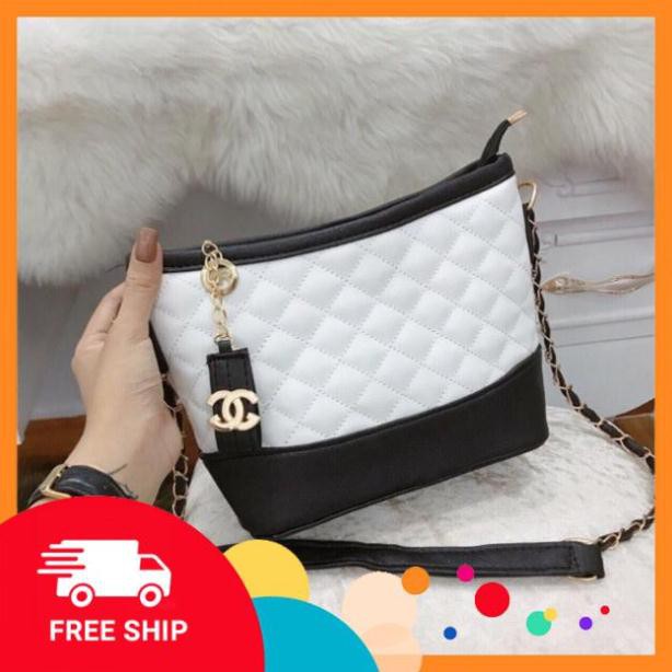 Túi Xách Nữ Hobo Ngọc Trinh Đi Chơi Đi Làm MonBags 2 Màu | BigBuy360 - bigbuy360.vn