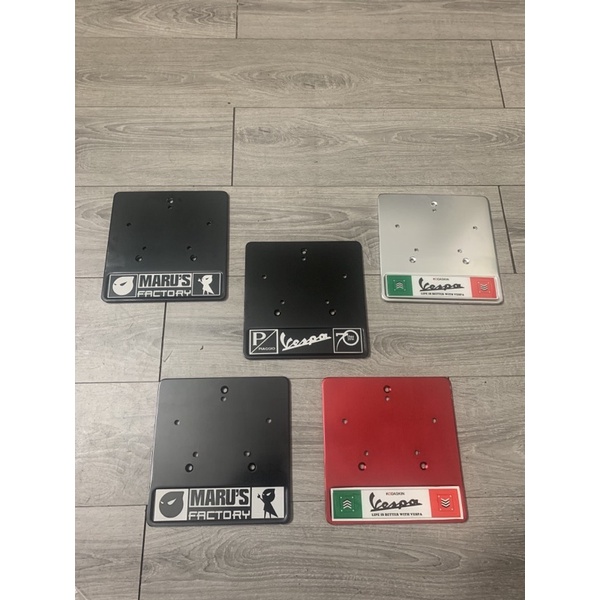 ĐẾ BIỂN SỐ VESPA NHÔM CNC