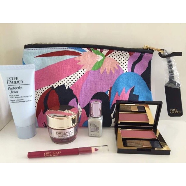 Bộ trang điểm và dưỡng da ESTEE LAUDER