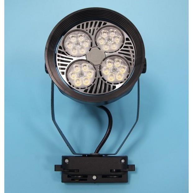 Bộ 8 đèn rọi ray mắt trâu 24w, đèn trang trí giá tốt.