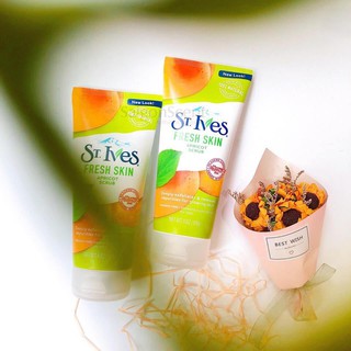 Sữa Rửa Mặt Tẩy Da Chết ST IVES 170ml