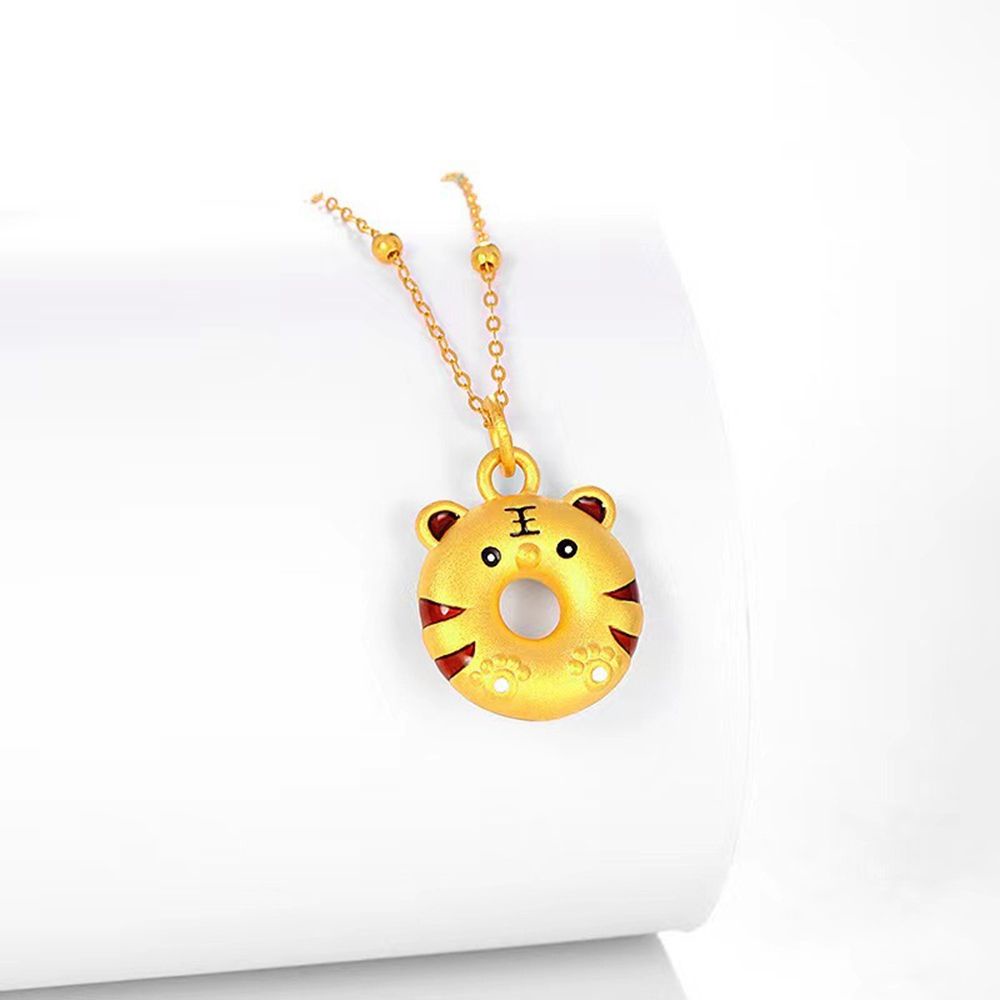 Vòng cổ mặt hình con hổ thiết kế đơn giản sang trọng