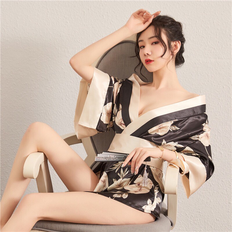 Đồ ngủ sexy áo choàng lụa kimono đen hoa váy ngủ gợi cảm quyến rũ 1570 | BigBuy360 - bigbuy360.vn