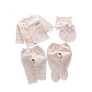 Set 5 món đồ sơ sinh cho bé