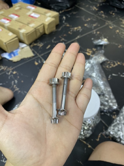 Bộ Ốc Xỏ Gác Chân Luôn Tán Salaya Gắn Mọi Dòng Xe