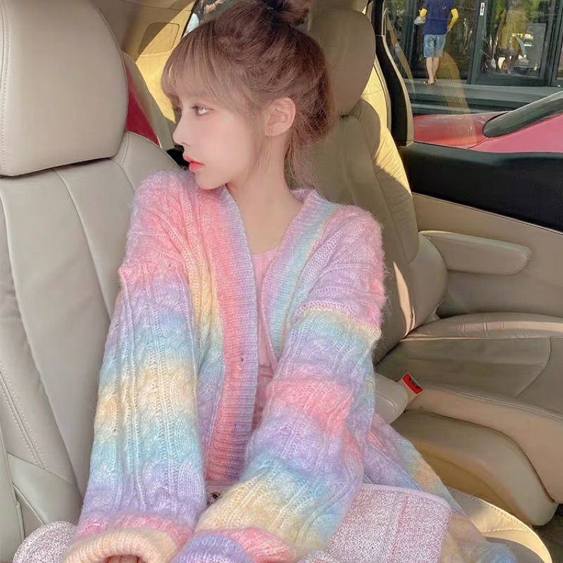 Áo cardigan len tiedye cầu vồng giống Liz IVE và Youngeun Kep1er