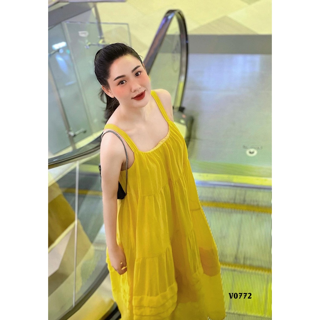 Váy. Đầm hai dây maxi . Chất liệu lụa voan mềm mại. Thiết kế 2 lớp vải bên trong lót lụa mềm