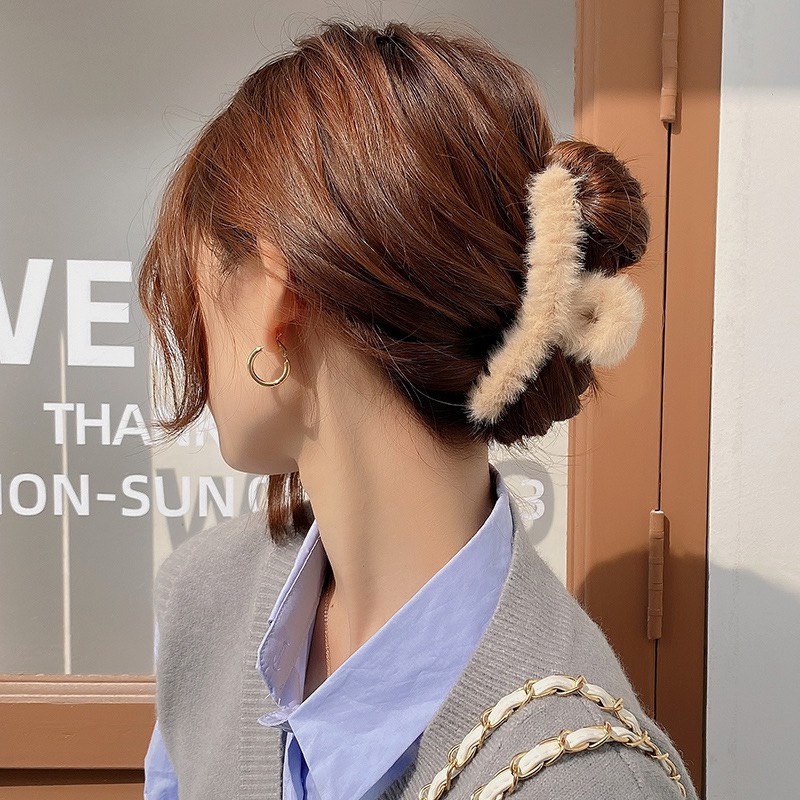 Kẹp Tóc Càng Cua Phủ Lông Phong Cách Hàn Quốc Dễ Thương Hot Trend Thu Đông KC35 JOLY