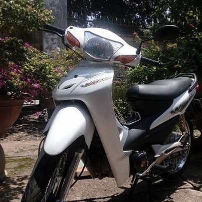 Chai sơn xịt màu trắng ngọc trai K420 Samurai Paint