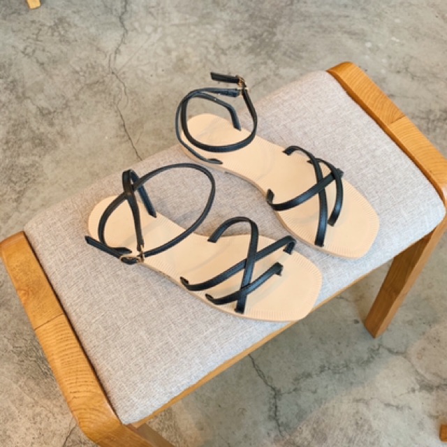 SORAMI -SANDAL XỎ NGÓN DÂY QUAI HẬU ĐẾ BỆT