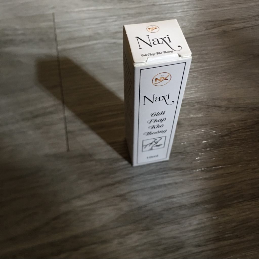 Xịt hôi nách Naxi