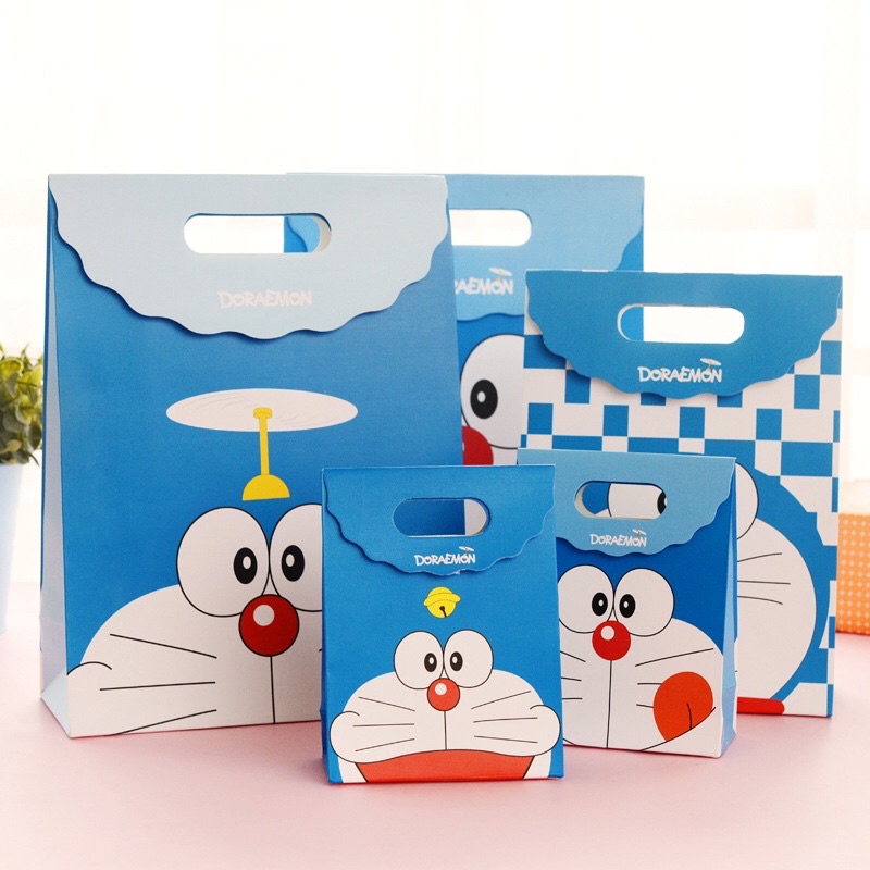 Túi giấy đựng quà Doraemon Doremon