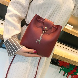 Túi đeo chéo nữ thời trang