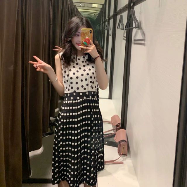 Đầm chấm bi Za ra Pleated Polka Dot Dress