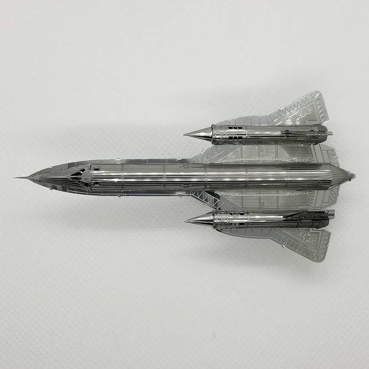 Mô Hình 3D Kim Loại Trinh Sát Chim Đen SR-71 Blackbird