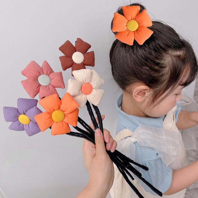 Kẹp Tóc Dạng Tết Đính Hoa Xinh Xắn Cho Nữ